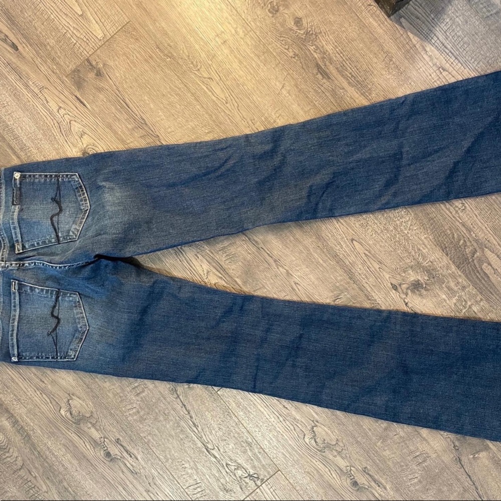 7 For All Mankind Original Bootcut size 23x34 amazing condition hardly worn